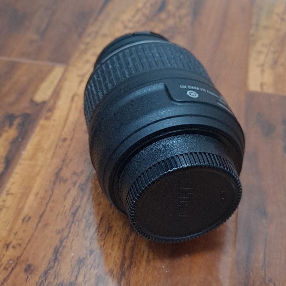Nikon AF-S DX NIKKOR 18-55mm f/3.5-5.6G VR Lens Zoom Black - Picture 2 of 9